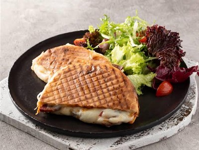 YENGEN TOST