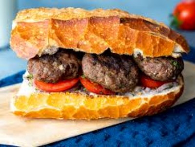 KÖFTE EKMEK