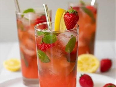 ÇİLEKLİ MOJITO