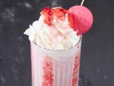 ÇİLEK FRAPPE