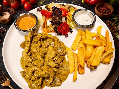 TİKKA MASALA SOSLU TAVUK