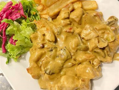 KÖRİ SOSLU TAVUK